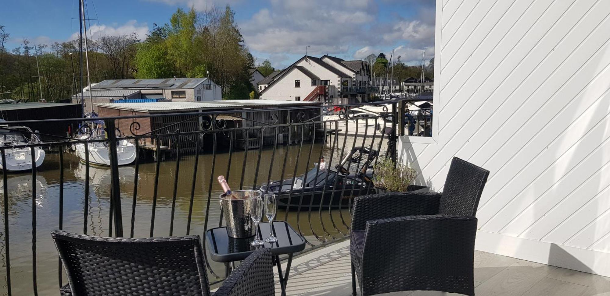 Marina Boathouse, Lake Windermere Lets Боунес он Уиндърмиър Екстериор снимка