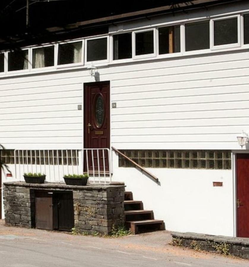 Marina Boathouse, Lake Windermere Lets Боунес он Уиндърмиър Екстериор снимка