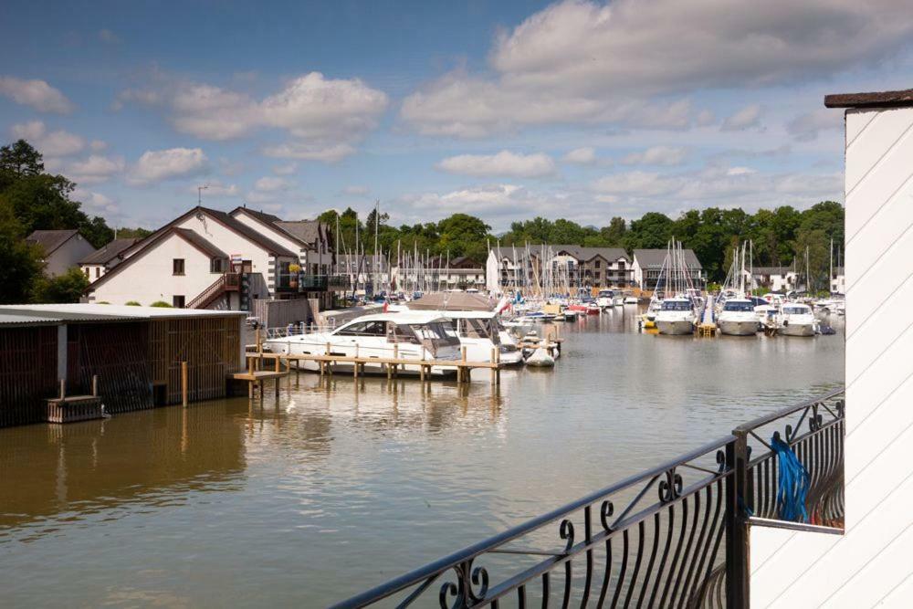 Marina Boathouse, Lake Windermere Lets Боунес он Уиндърмиър Екстериор снимка